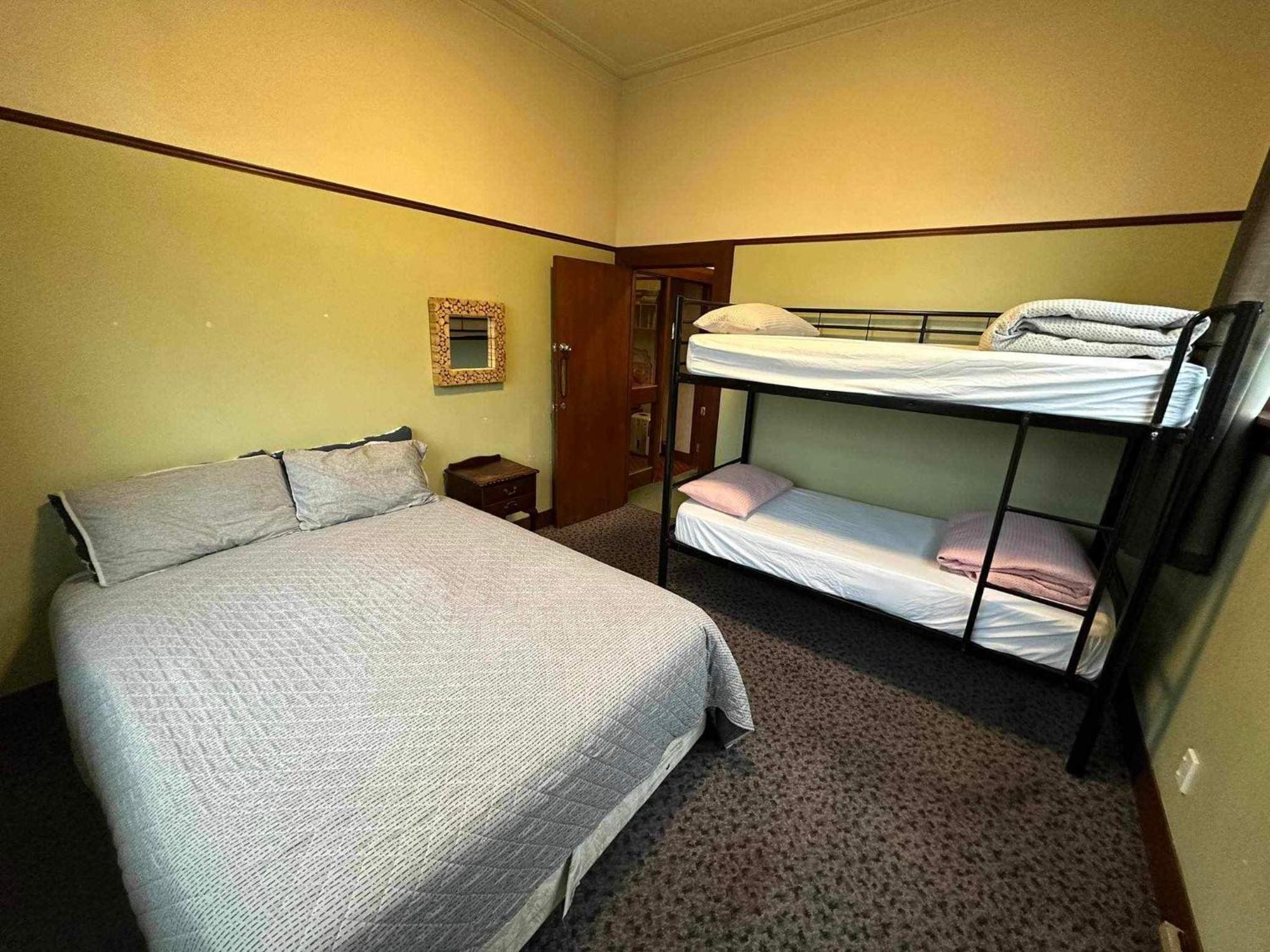Manor House Backpackers Hostel ดะนีดิน ภายนอก รูปภาพ