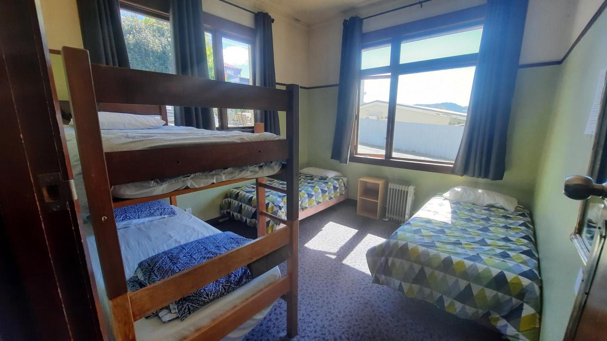 Manor House Backpackers Hostel ดะนีดิน ภายนอก รูปภาพ
