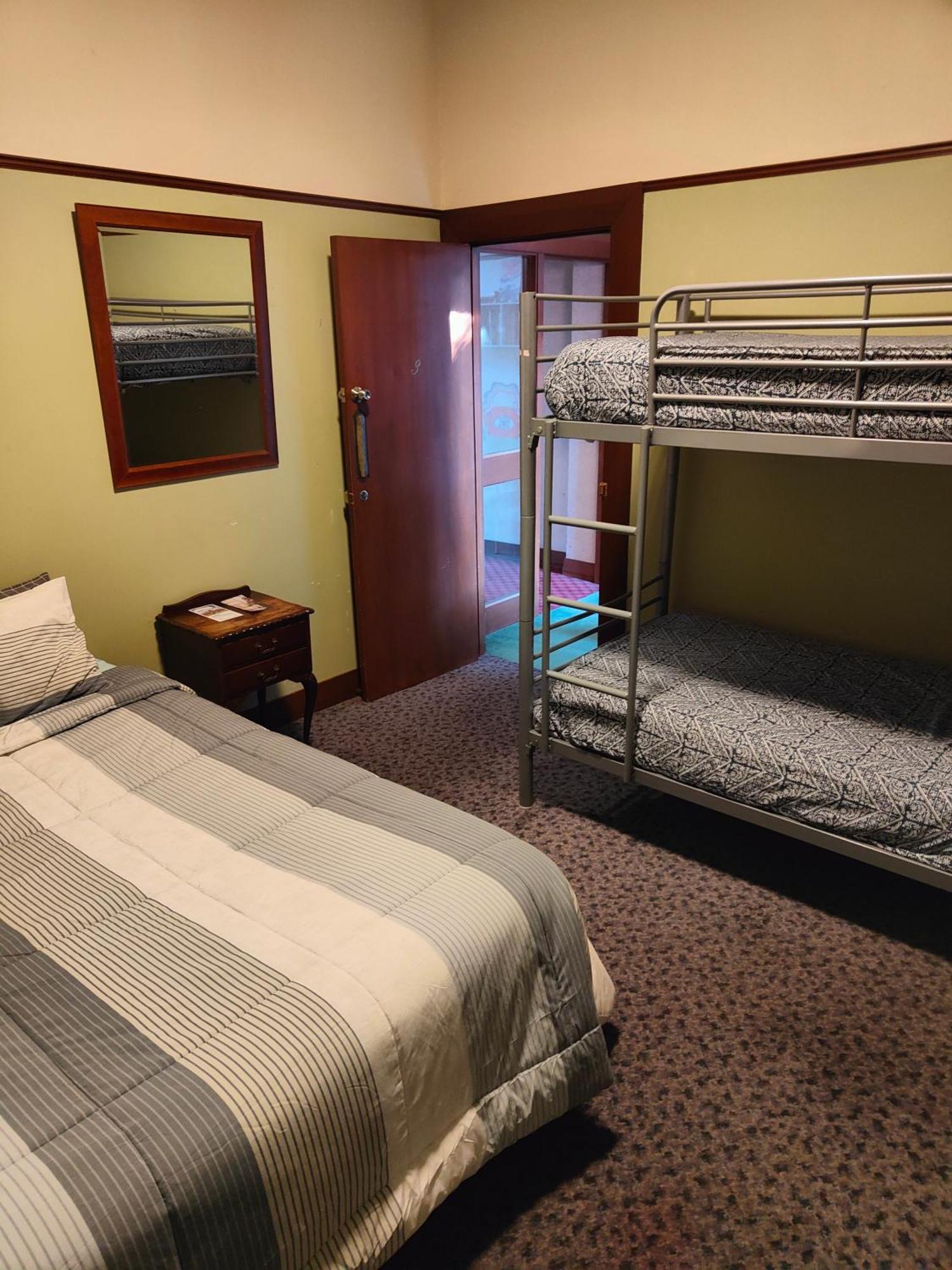 Manor House Backpackers Hostel ดะนีดิน ภายนอก รูปภาพ